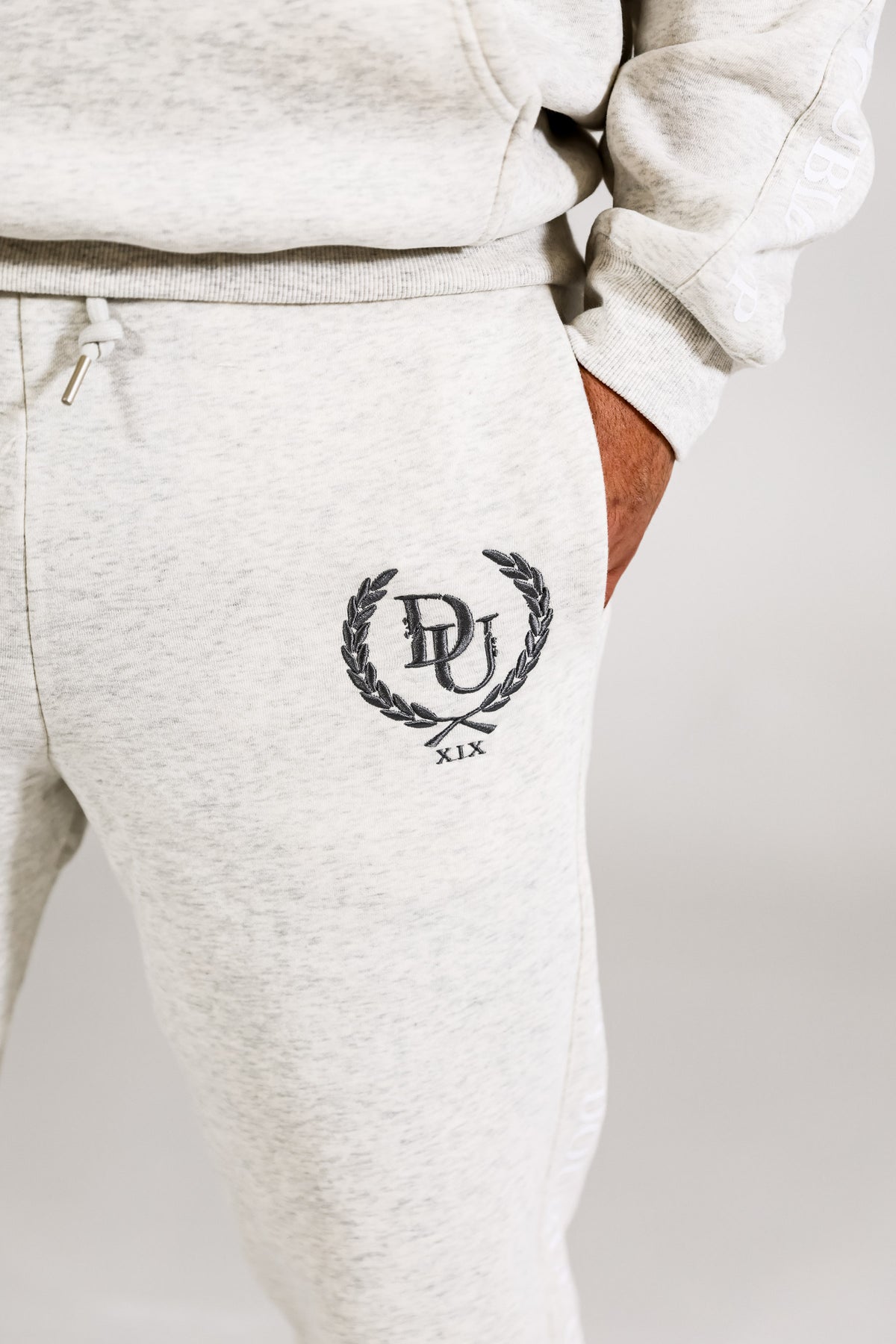 DUA 2.0 Tracksuit - Light Grey & Dark Grey